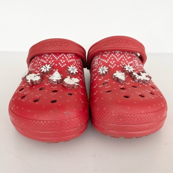 Crocs Classic Lined Red Christmas Holiday Charm Clogs w/ Jibbitz, M9/W11 main image 5